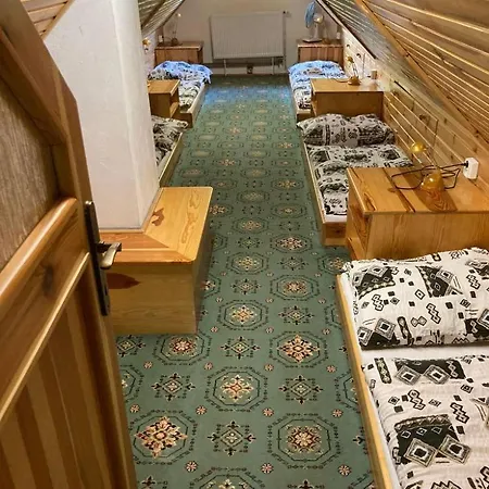 Gabriela 山林小屋 *