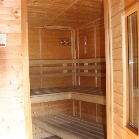 Gabriela 山林小屋